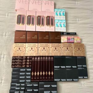 High end Makeup - 1000 pieces