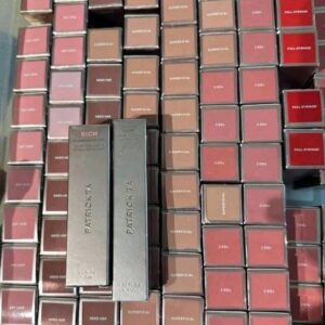 High end Makeup - 250 pieces