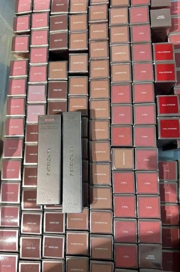 High end Makeup - 250 pieces