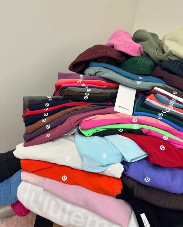 300 pieces of Lululemon - Men and Women in a pallet - Image 13